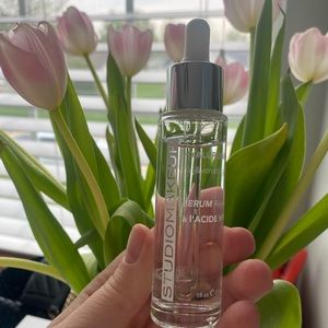 Studiomakeup serum